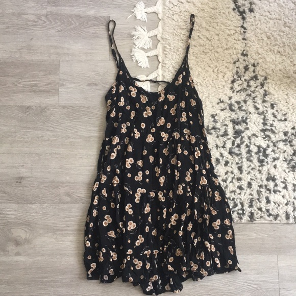 Brandy Melville Dress - Picture 3 of 4